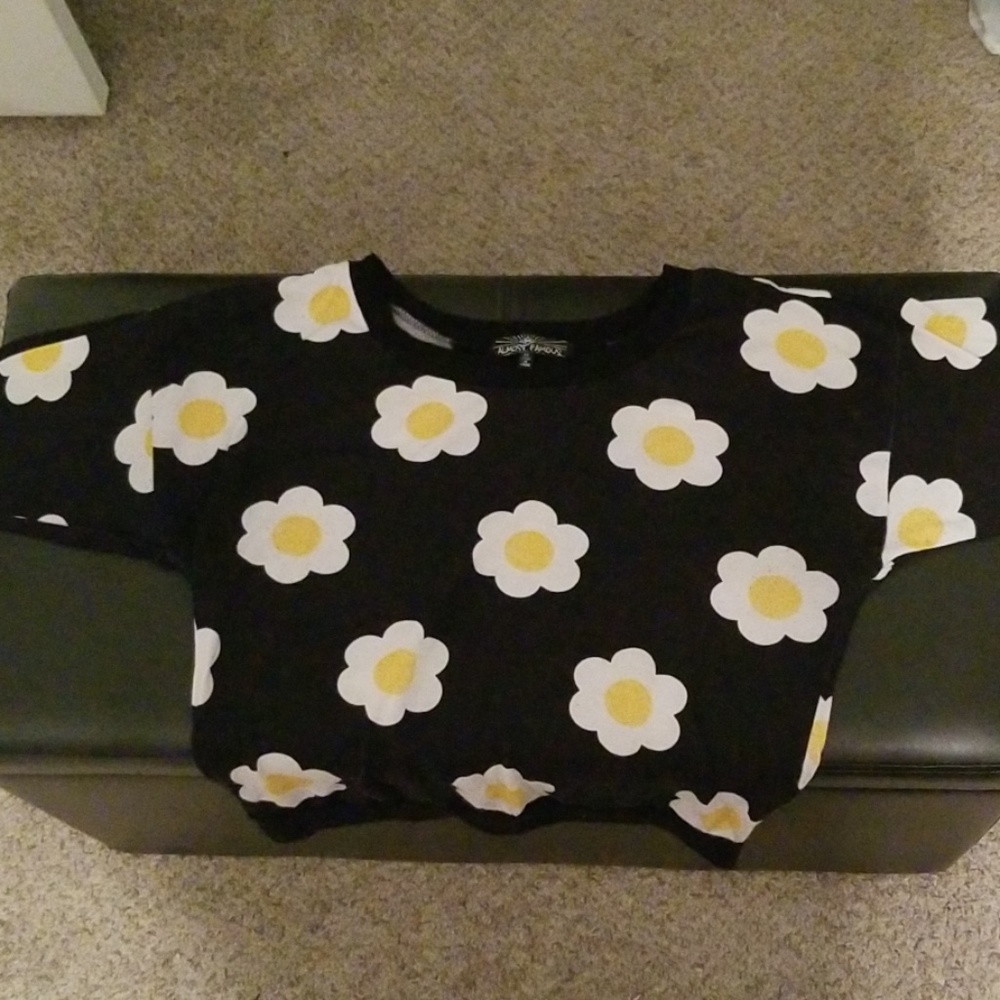 Almost Famous Mid-sleeve shirt